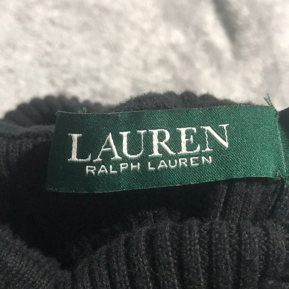 Women’s black Ralph Lauren turtleneck - Picture 3 of 3